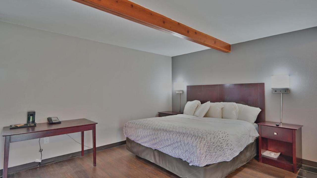 Maplehurst Motel Tunkhannock Bagian luar foto