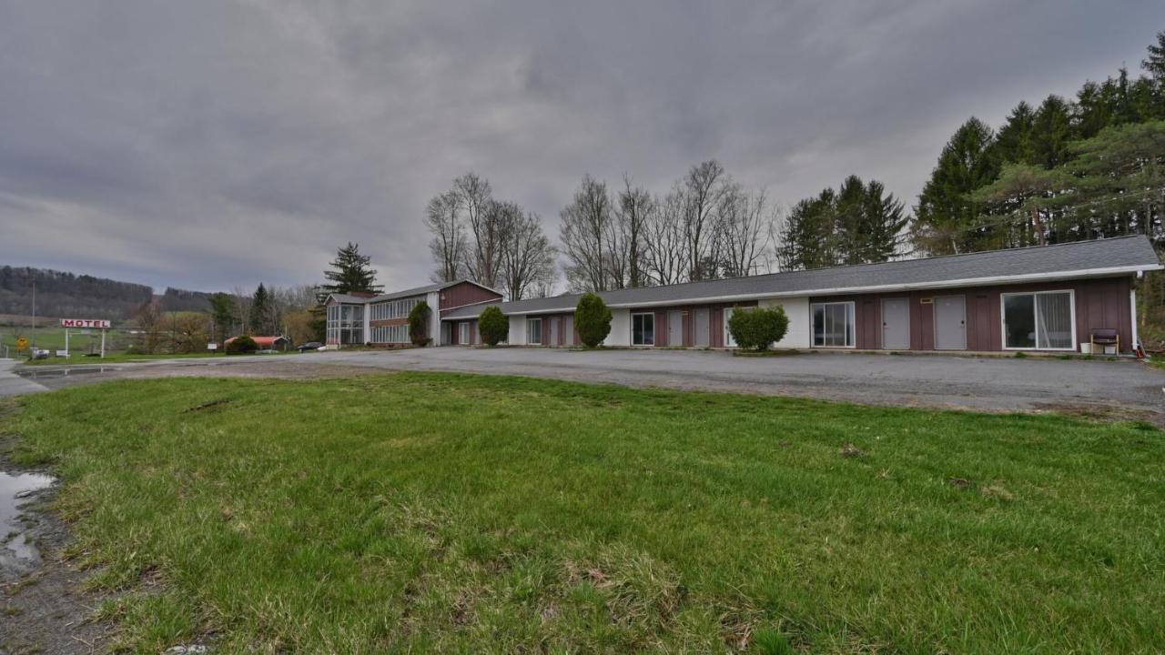 Maplehurst Motel Tunkhannock Bagian luar foto