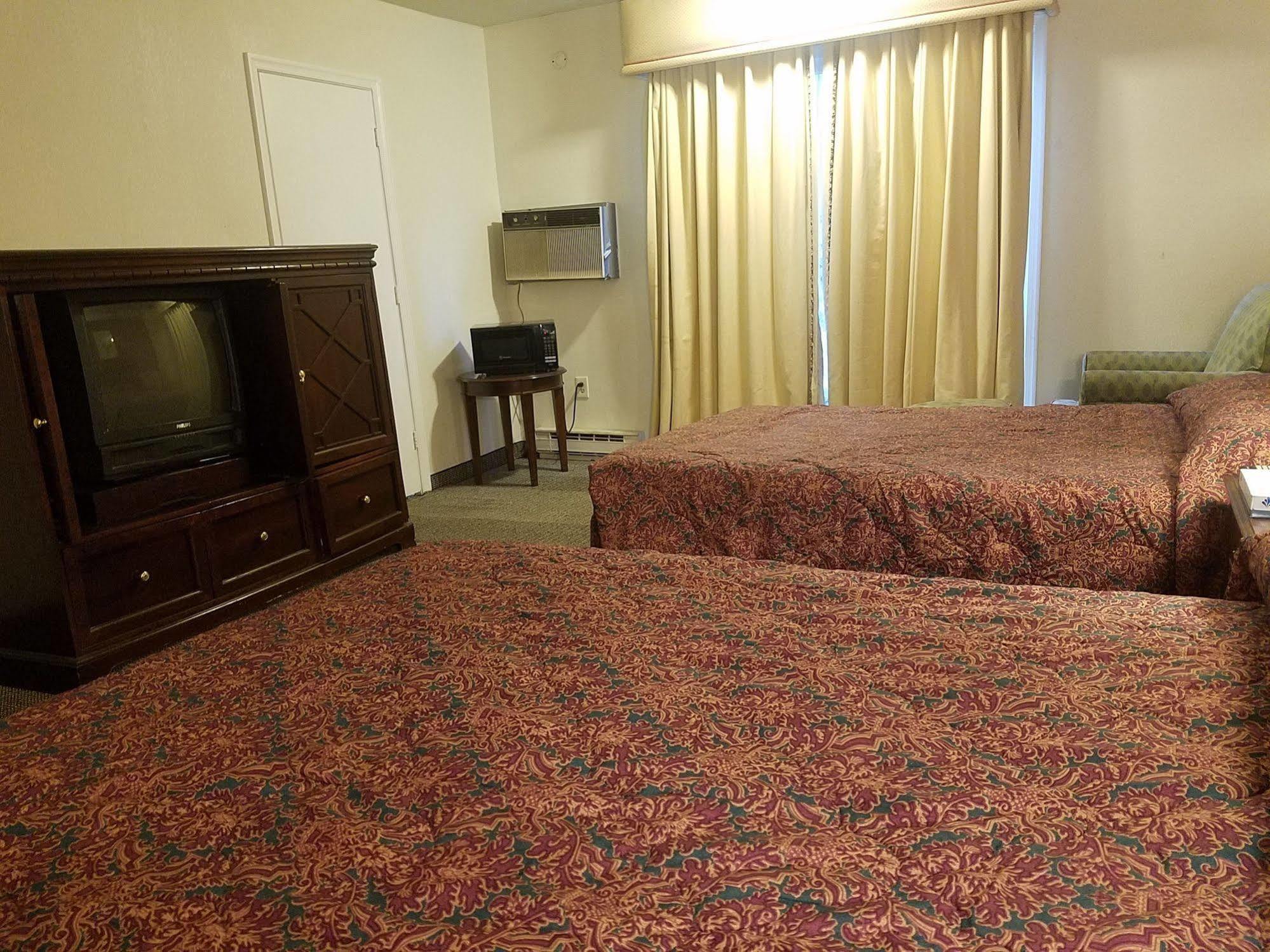 Maplehurst Motel Tunkhannock Bagian luar foto